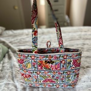Vera Bradley small tote
